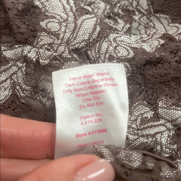 Breezies Cream and Brown Lace Bras size 1X preowned - Picture 6 of 8